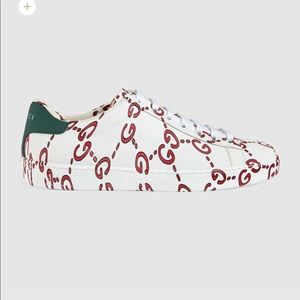 Meet your Posher, Princess